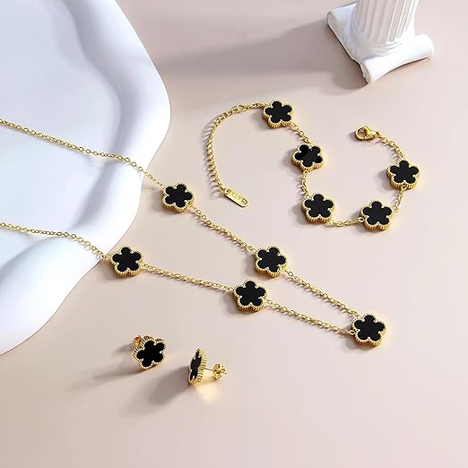Conjunto De trébol Negro Oro