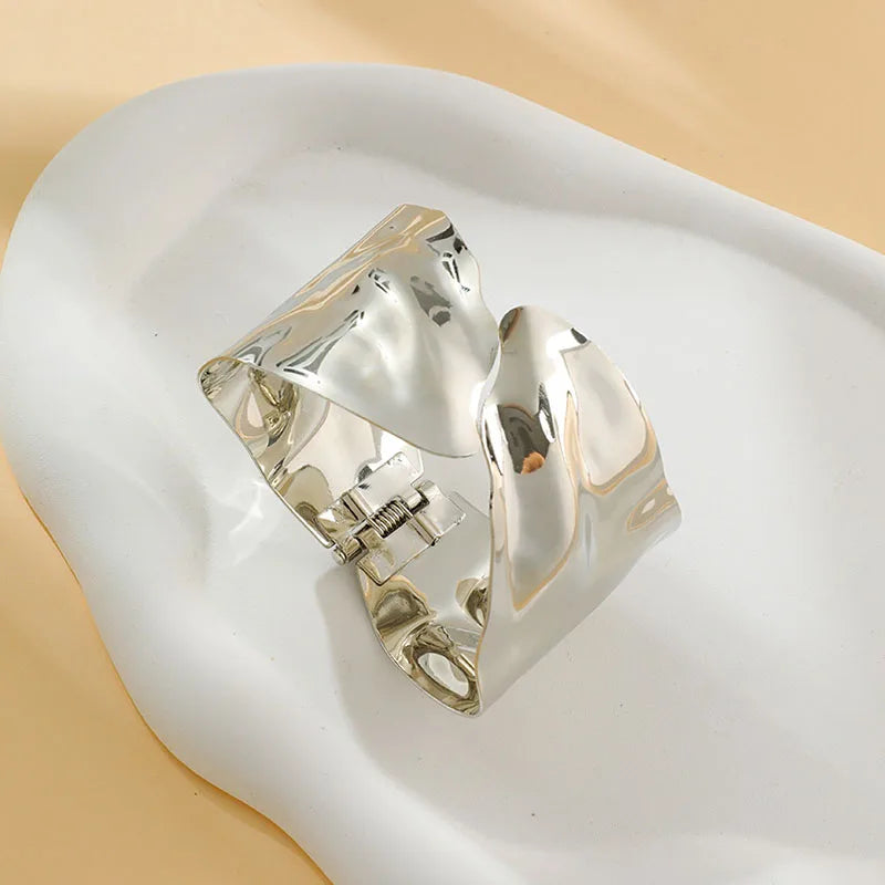 Brazalete Metálico Geométrico