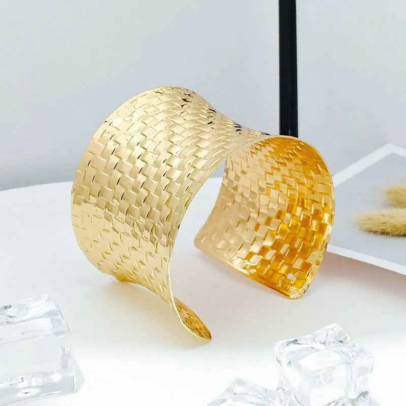 Brazalete Metálico Geométrico