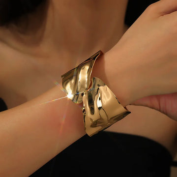 Brazalete Metálico Geométrico