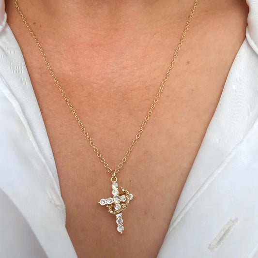 Collar Cruz Corona